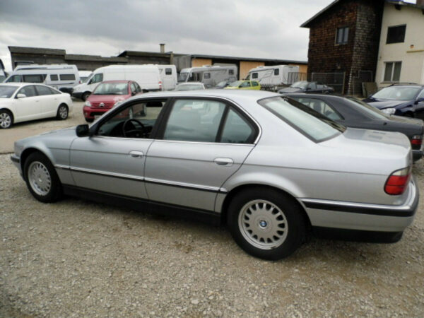 BMW 740i A