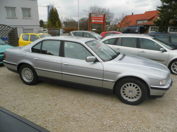 BMW 740i A