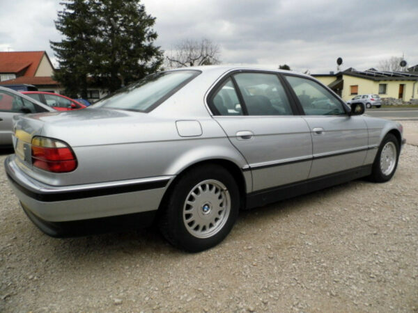 BMW 740i A