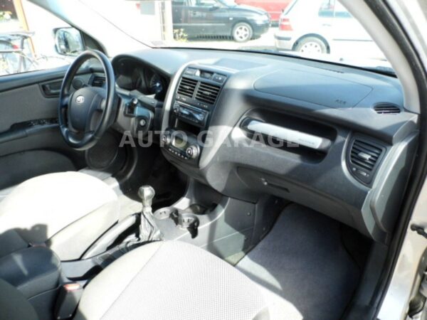 Kia Sportage 2.0 i 4WD Active 1 Jahr Garantie
