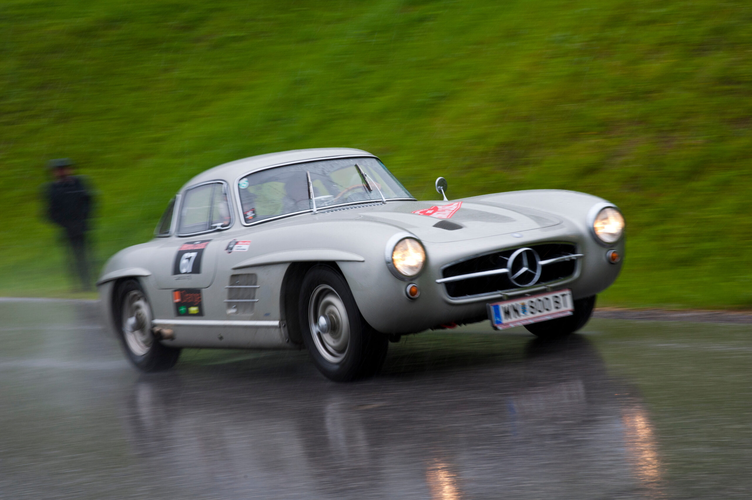 Merceds in den Österreichischen Alpen